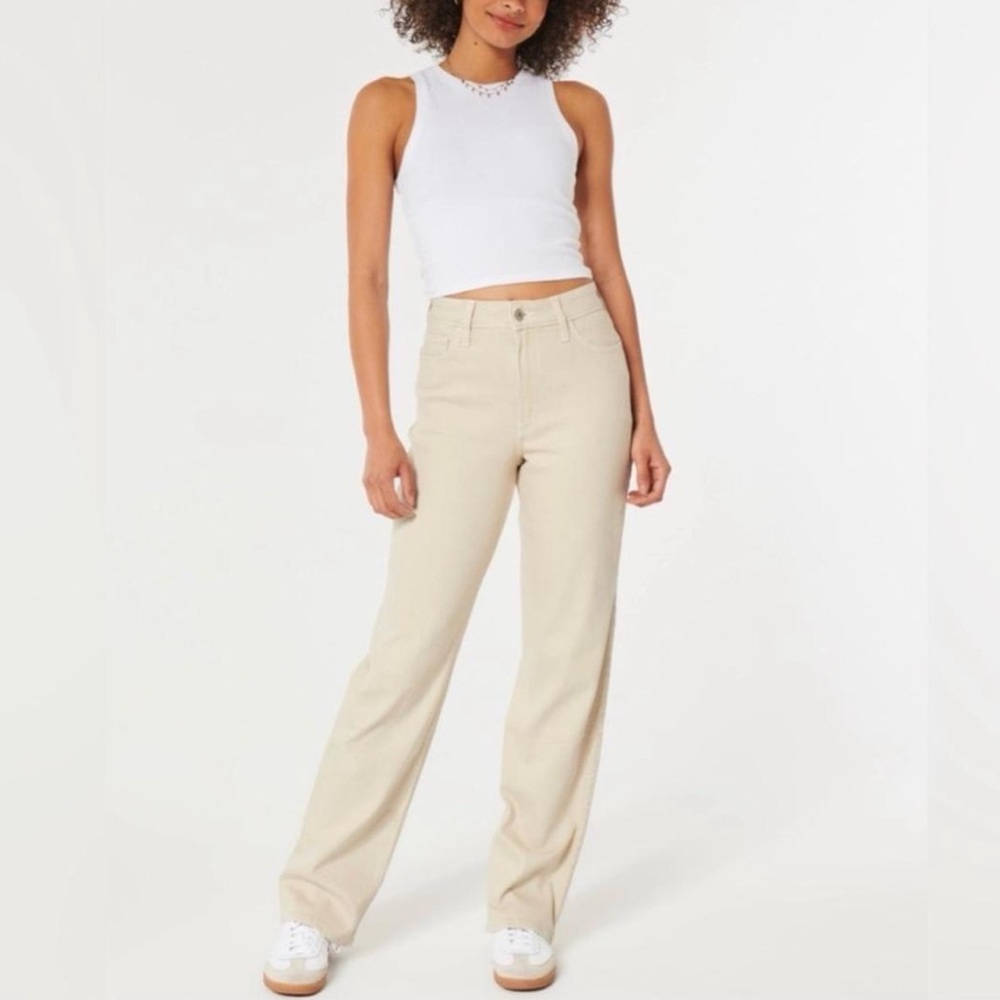 Hollister ultra high rise dad Jeans in cream